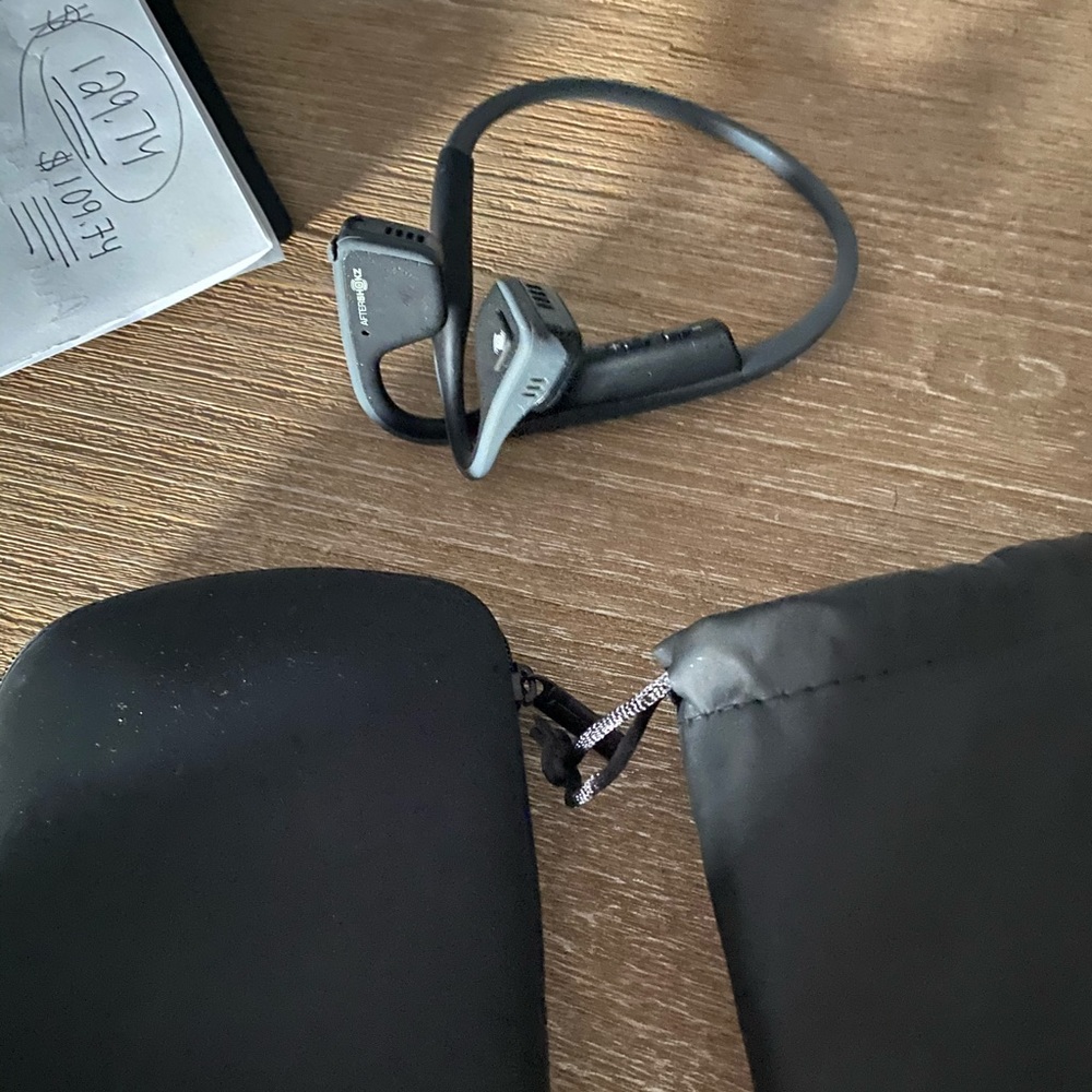 Aftershokz
